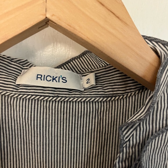 Rikkis top - Picture 4 of 7